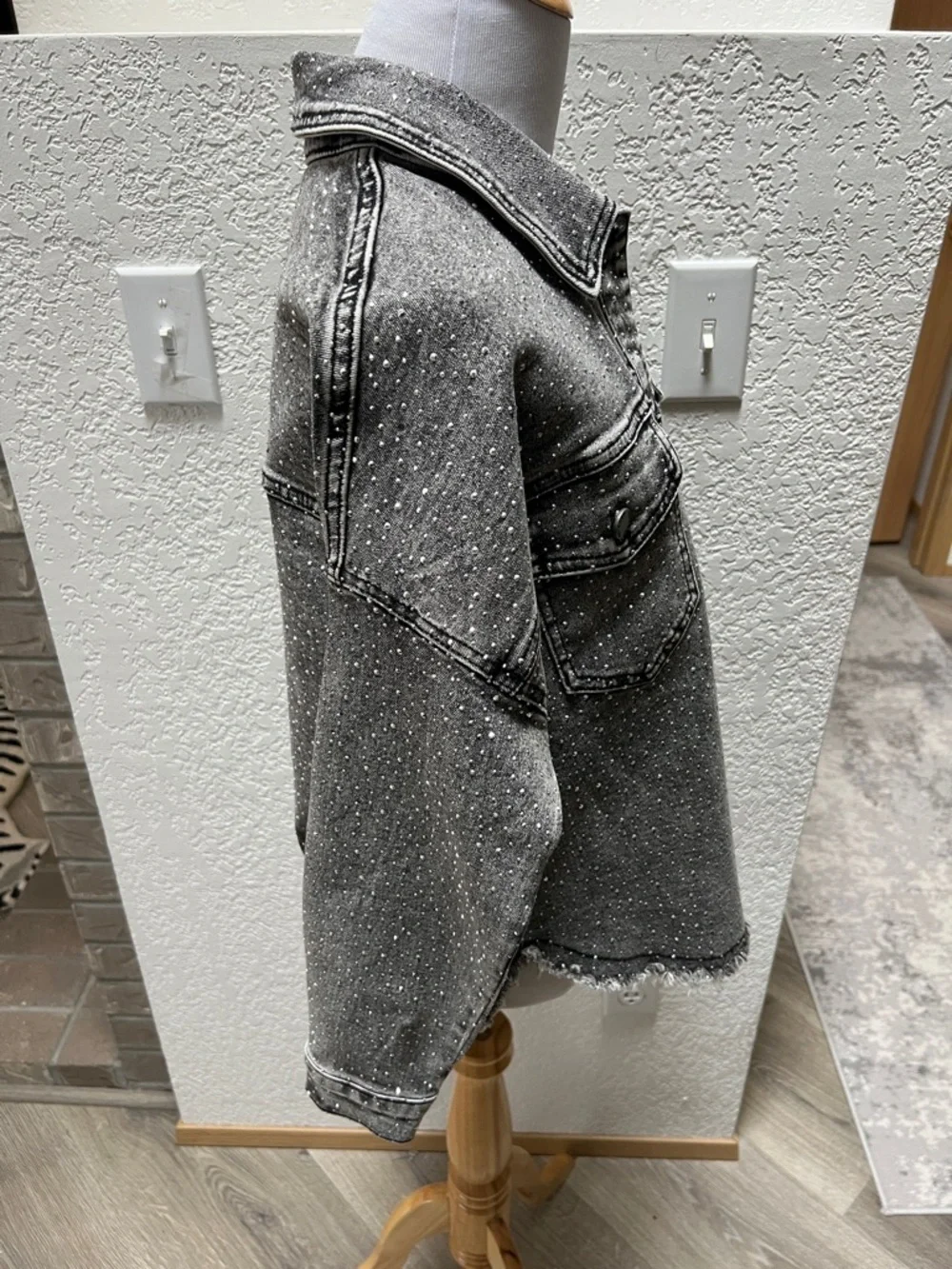 Veveret Black Rhinestone Jean Jacket - Picture 12 of 16
